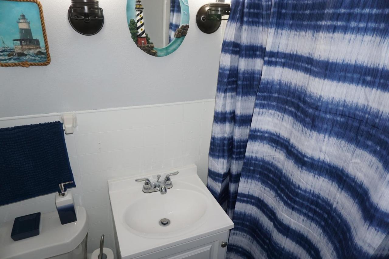 Charlevoix House - The Northside Bed & Breakfast Екстериор снимка