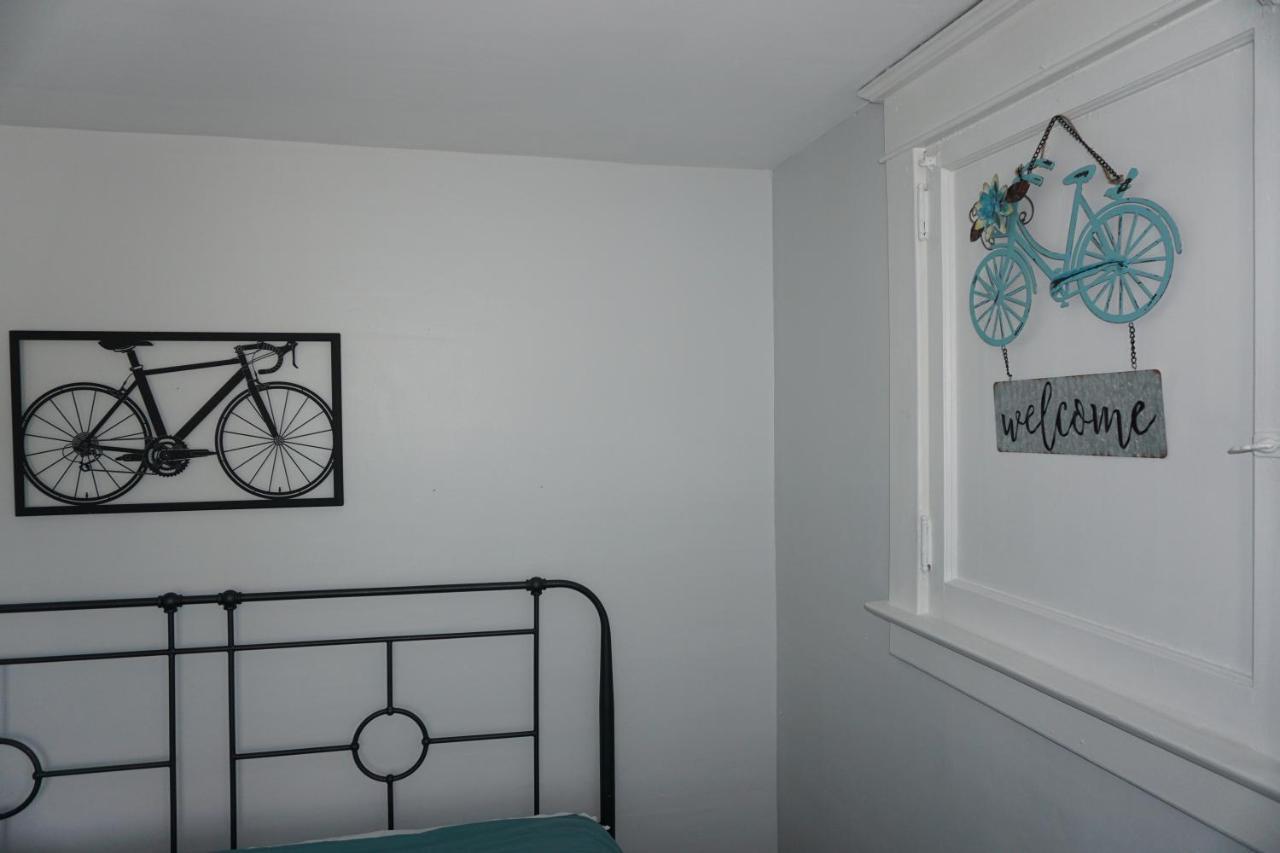 Charlevoix House - The Northside Bed & Breakfast Екстериор снимка