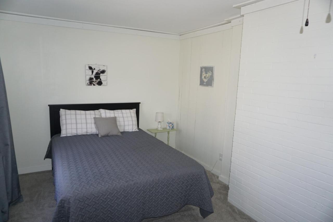 Charlevoix House - The Northside Bed & Breakfast Екстериор снимка
